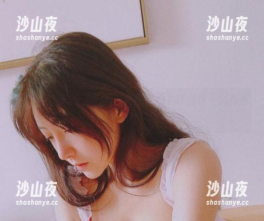 樱晚gigi 樱晚gigi的高清cos,温度低到冰箱里找不到的那种!