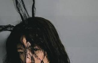 樱晚gigi写真集大公开，自拍时那略带“不羁”的表情真让人想聊聊