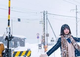橙喵的制服作品集更新，乱七八糟又迷人。