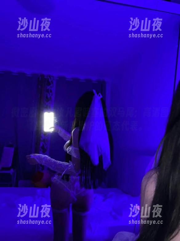 微密圈 - 沈汝凡超哇塞的双马尾：高清图库中的新鲜出炉的萌态代表。
