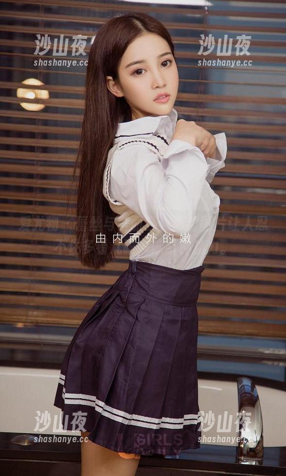 爱尤物 - 蕾丝与李丽莎，高清图片让人忍不住多看几眼，像某种魔力。