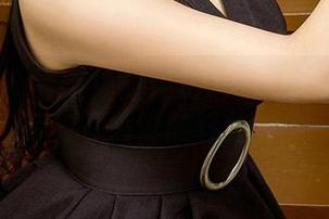 爱尤物 – 看不见的果儿Victoria：教室写真在网盘的轻松揭露