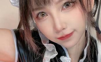 黑长直，这种气质在无圣光下咋看都觉得跟狐洛洛子有独特的默契啊。