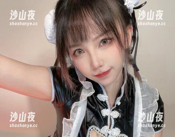 狐洛洛子 黑长直,这种气质在无圣光下咋看都觉得跟狐洛洛子有独特的默契啊。