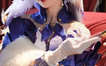 精选写真：狐玖玖和她的眼镜，这场合是不是该让我嗅到点火花了？