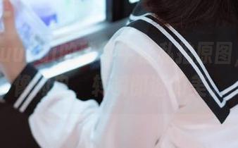 玉汇yuuhui的豹纹牛仔私拍原图，风格像闪电，转瞬即逝的美。