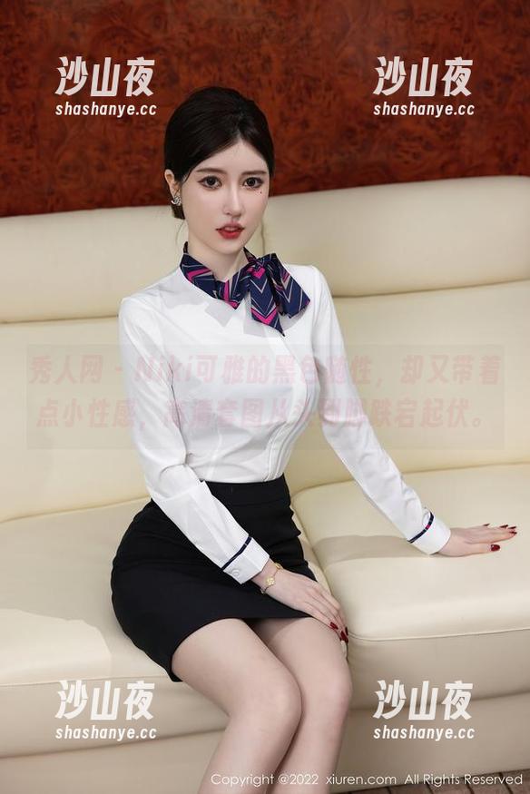 秀人网 - Niki可雅的黑色随性，却又带着点小性感，高清套图从头到脚跌宕起伏。