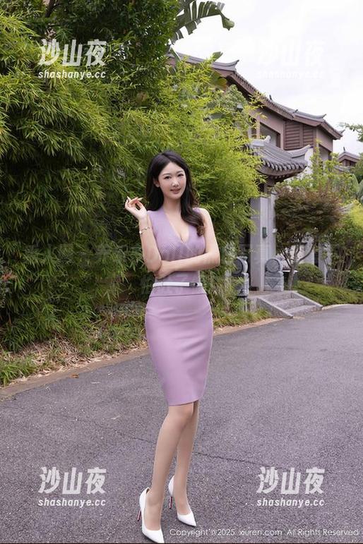秀人网 - 养乐多Doll的黑白写真，全套不怕肚子饿！