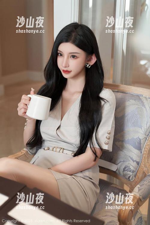 秀人网-夏诗诗Sally 秀人网 - 连体衣底下的微微叹息——夏诗诗Sally的原创私房原图
