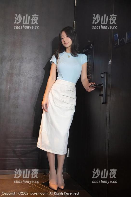 秀人网 - 不同寻常的丝袜图集，娜娜baby带你看腿与纤维的绝妙组合，目的明确。