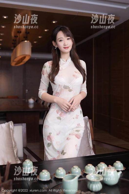 秀人网-小嘉敏 秀人网 - 听说小嘉敏的万圣节美图合集中藏着万般神秘(或者不过是个扮相)。