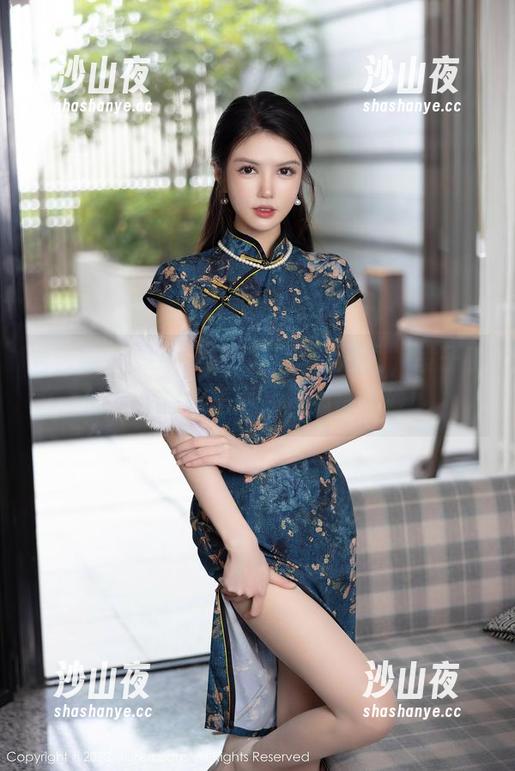 秀人网 - 是小逗逗的JK高清原图，段子手的灵魂在这里面，开心每一秒！