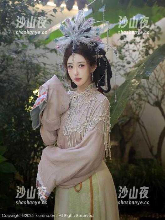 秀人网 - 王伊纯的美图就是这么个存在，软得让人无从招架的温柔啊。