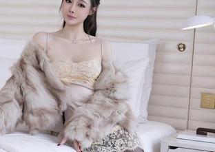 秀人网 – 牛仔裤和璀灿：两个铆钉之间的日与夜，原图分享掀起涟漪～