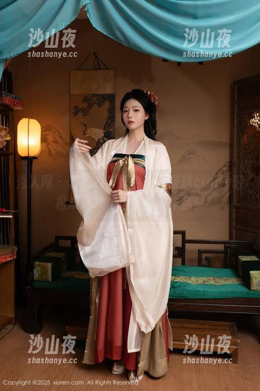 秀人网 - 套装有多好看？看筱慧cindy轻松演绎，精选难忘的作品！