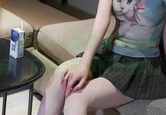 秀人网 – 美七Mia的最新作品集，剧情如何，下载后等你慢慢品味。