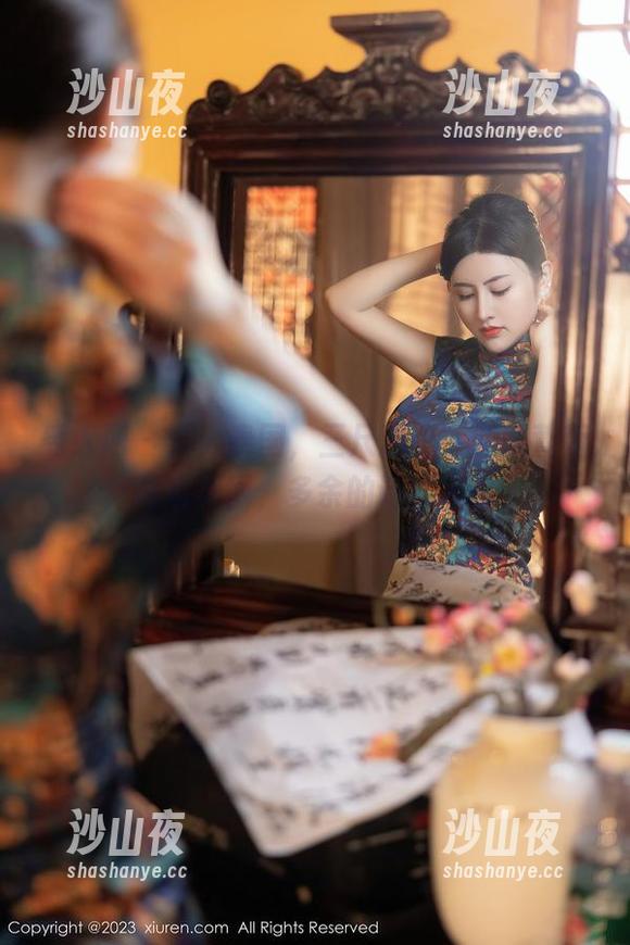 秀人网 - 深入泰国，三尺凉亭下的陆萱萱，高清美图，多余的话就不说了