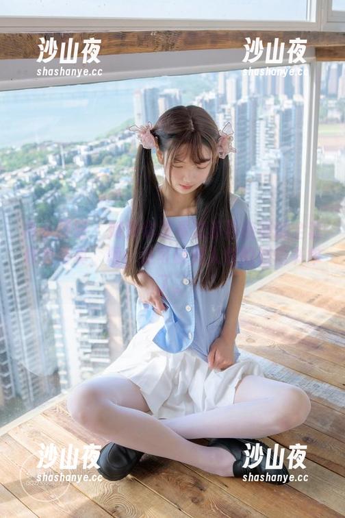 稚乖画册 - 如果你没看过赤西夜夜的全套修女写真，呃，这可以列入你的感悟书单了。