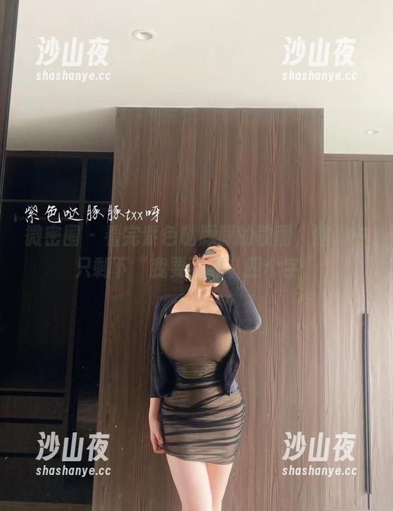 紫色哒豚豚 微密圈 - 看完紫色哒豚豚的散图,脑海中只剩下“我要下载”四个字。