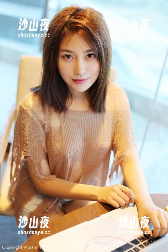 美媛馆-Ellie艾栗栗 美媛馆 - 免费图包就藏在Ellie艾栗栗的吊带中,发现了吗?噓,是小心思。