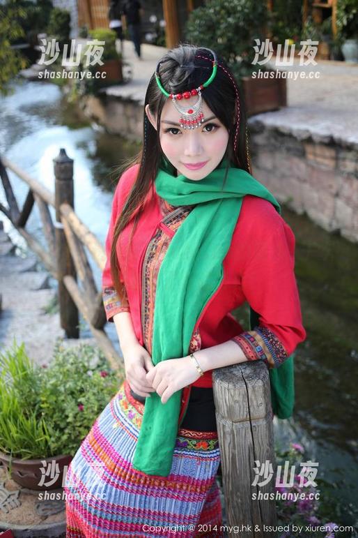 美媛馆 - 透过许诺sabrina的镜头，户外写真发现了新的奇巧！