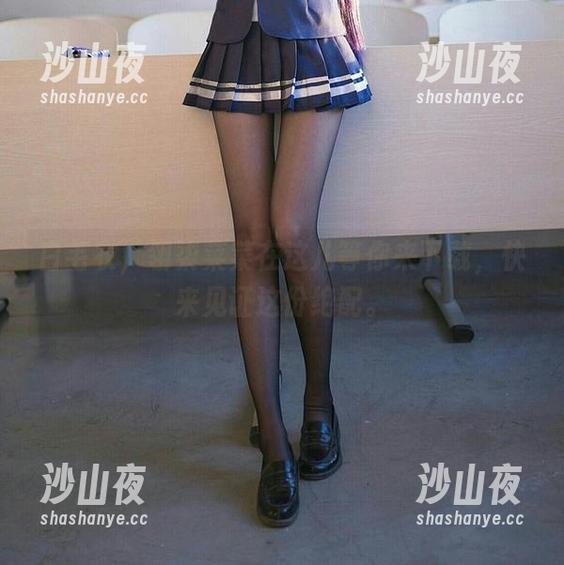 白毛衣，翎柒菜菜在这儿等你来下载，快来见证这份绝配。