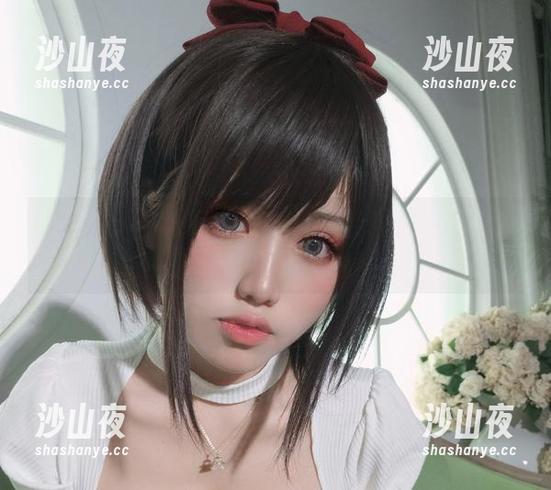 小红帽的隐秘福利，芊川一笑MNK作品里藏了啥？