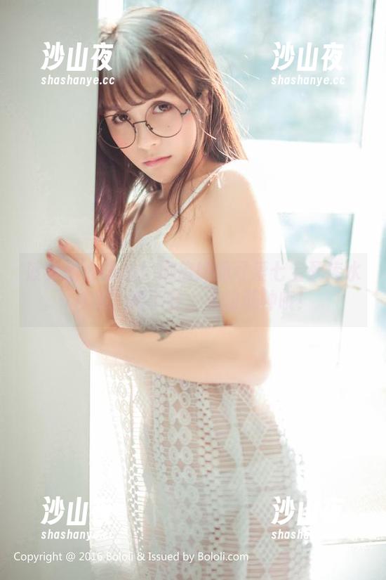 菠萝社 - 小心！柳侑绮的可爱七宝死库水合集，喝了会上头的那种哦！