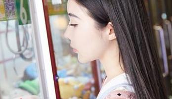 蜜桃社 – 最新！木奈奈的“瑜伽”：我还在挣扎，结果她已经轻松优雅。