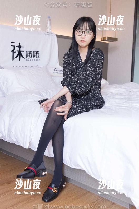 袜啵啵 - 瑶瑶的美脚——原图里藏着多少秘密？看不见的美丽在照片里游走