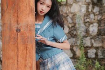 在西呱呀呀呀的美足面前，所有运动鞋都显得太无聊，快来下载这组美图？