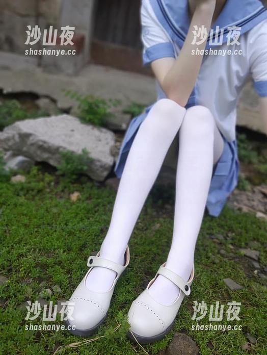 迷失在西尔酱的民国元气少女里，原图分享，随时随地都很可爱又神秘！