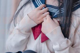 轩萧学姐的最新私拍图集，短裤中的Tableau让我忍不住多停留了几秒。