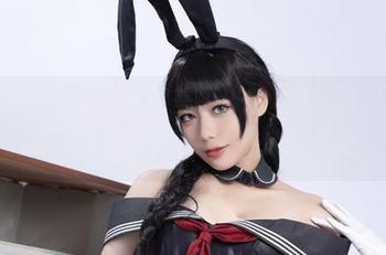 稀罕见的阿九从不咕咕美图合集：申鹤海灯节，光彩照人，但我的注意力…哦，那边！
