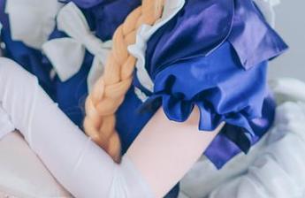 霜月shimo女仆私拍合集：一图胜千言，意图究竟隐秘在何处？