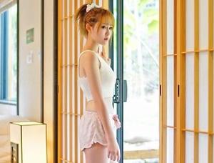 青豆客 – 当珍妮花化身御姐，写真作品才值得在深夜细细品味！