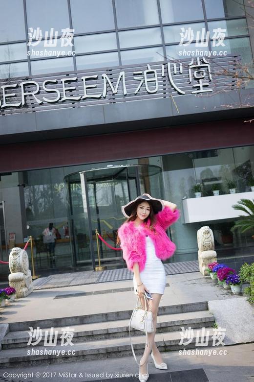 魅妍社 - 原图中的栗子Riz制服解禁，偷偷拿捏了多少小心思？
